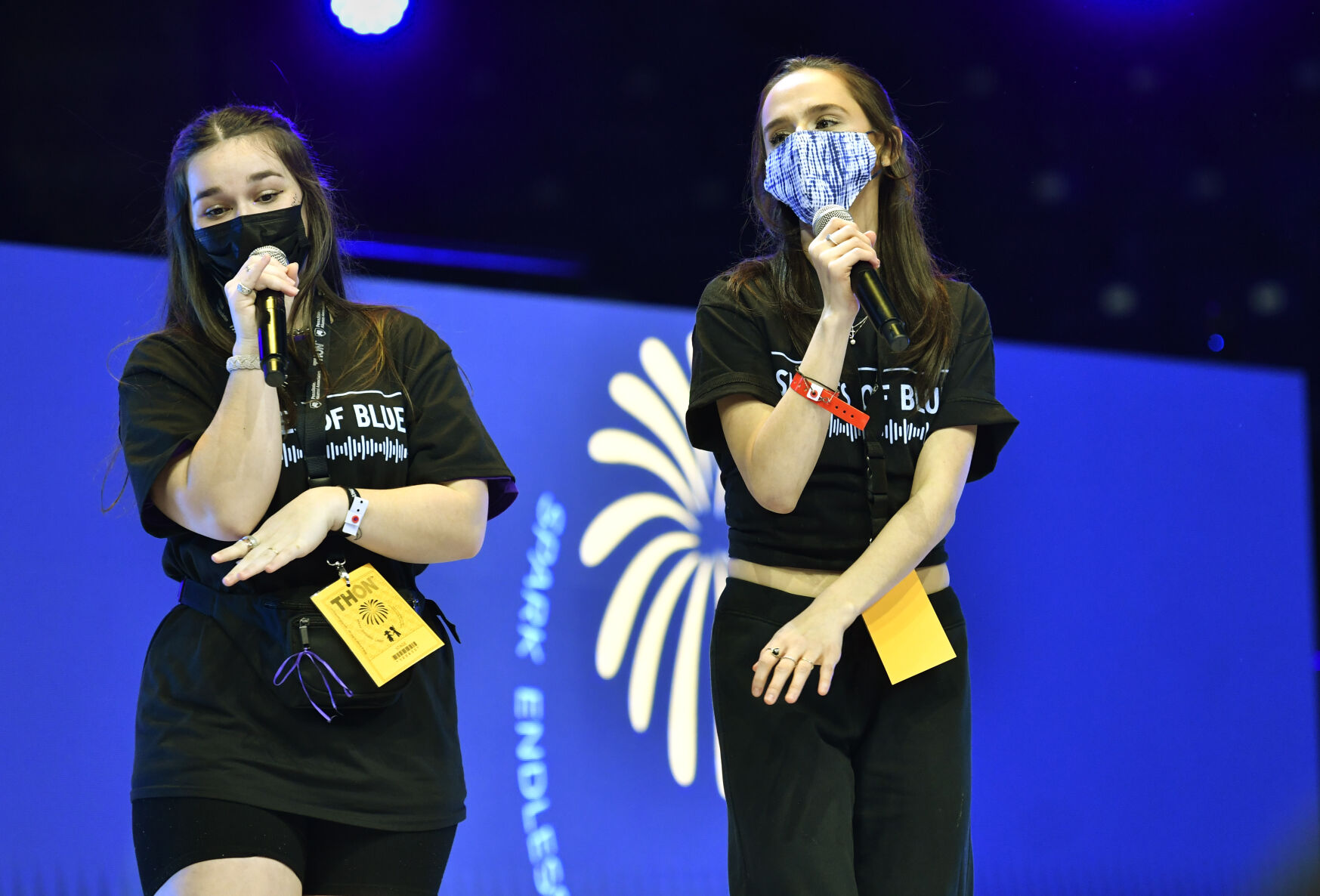 THON 2022, Shades of Blue performance